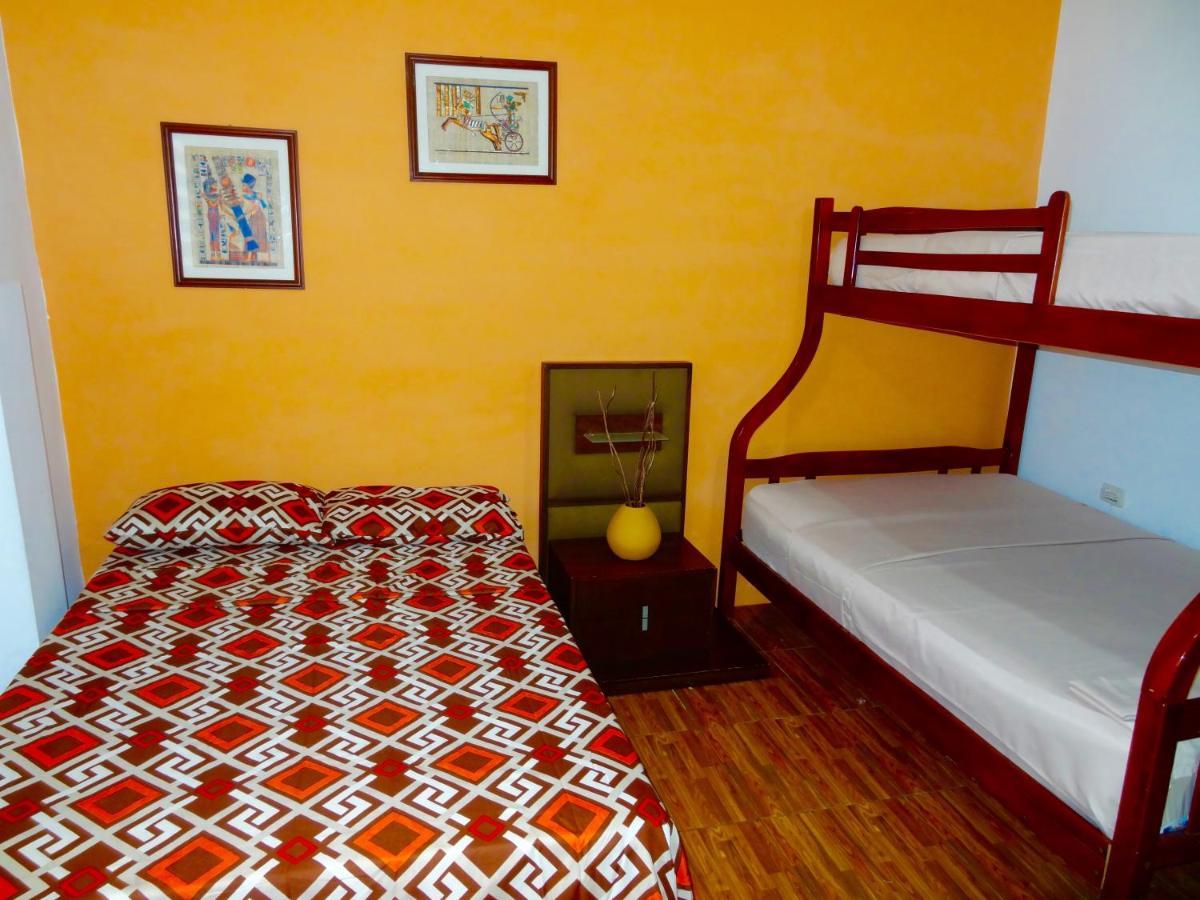 Hostal Villa 97 Guayaquil Exterior photo
