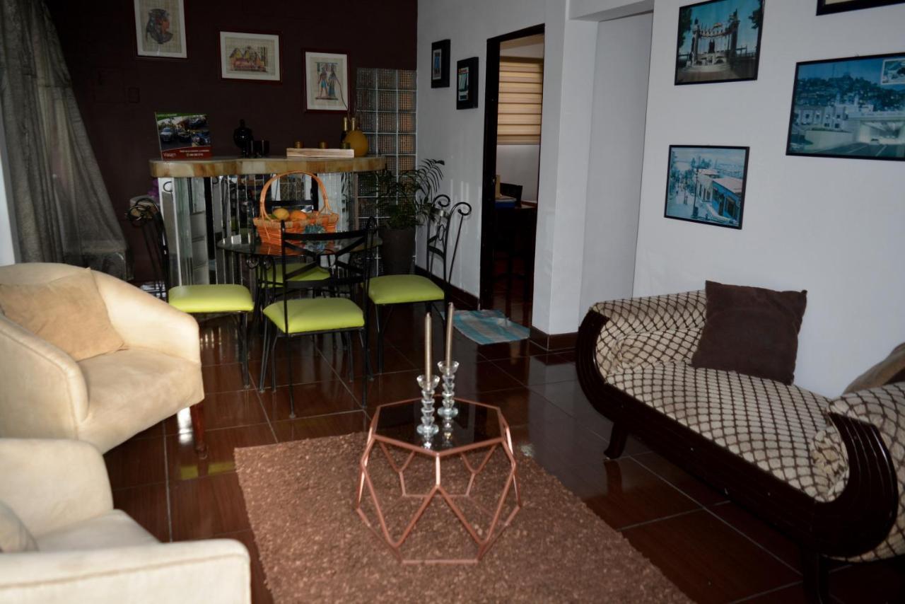 Hostal Villa 97 Guayaquil Exterior photo