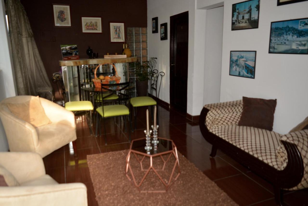 Hostal Villa 97 Guayaquil Exterior photo