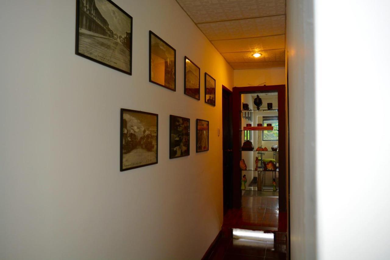 Hostal Villa 97 Guayaquil Exterior photo