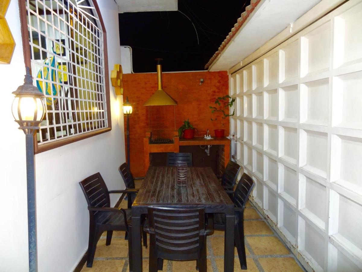 Hostal Villa 97 Guayaquil Exterior photo